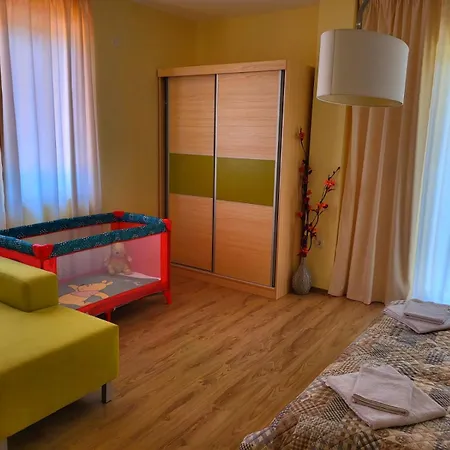 Aparthotel Sunrise *