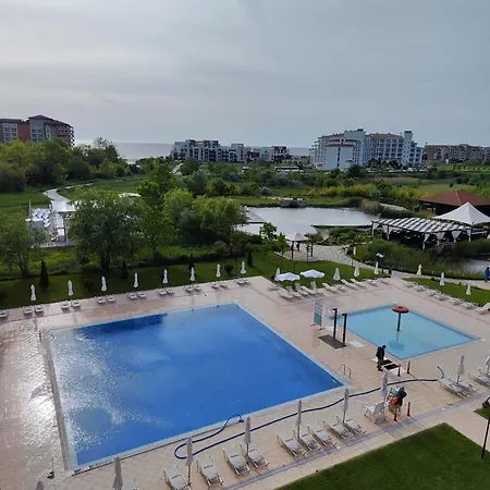 Aparthotel Sunrise *